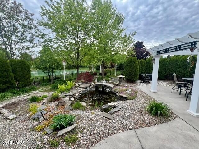 3935 Ravine Hollow Court, Maumee, OH 43537