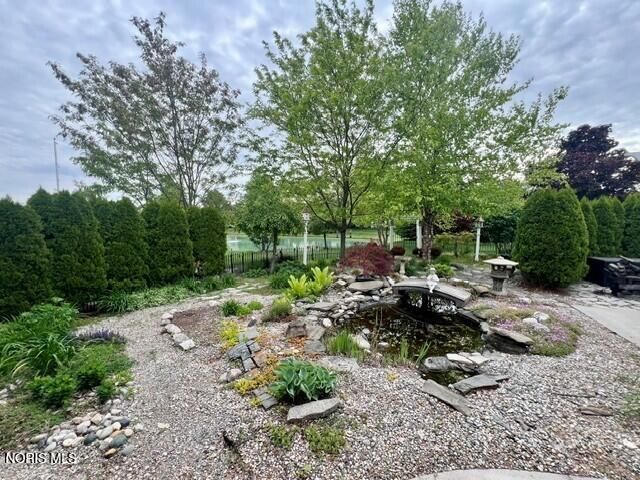 3935 Ravine Hollow Court, Maumee, OH 43537