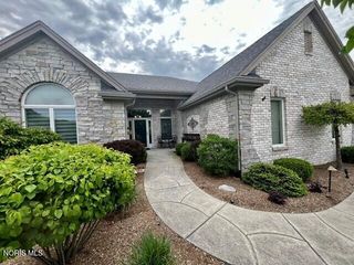 3935 Ravine Hollow Court, Maumee, OH 43537