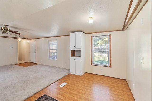 18297 Pine Drive, Eustace, TX 75124