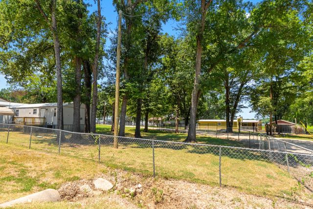 18297 Pine Drive, Eustace, TX 75124