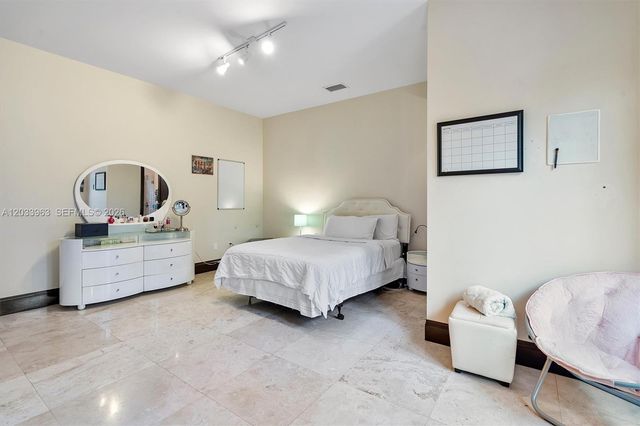 18825 N Bay Road, Sunny Isles Beach, FL 33160