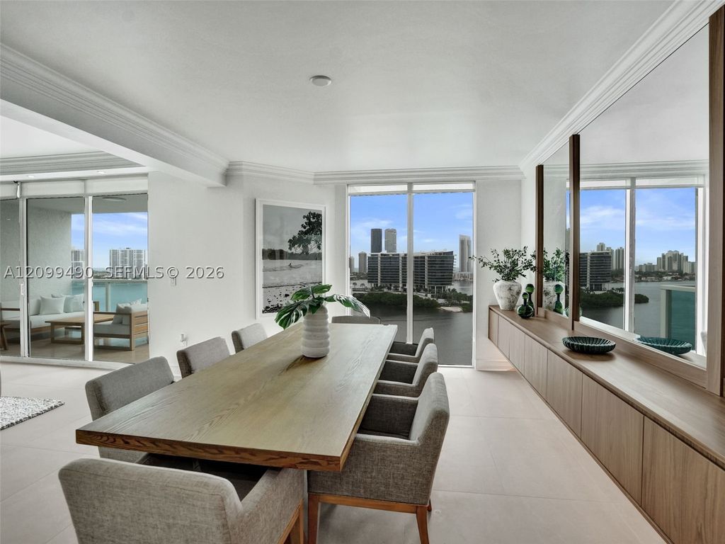 Image 11 of property listing at 3201 NE 183rd St 1502, Aventura, FL 33160