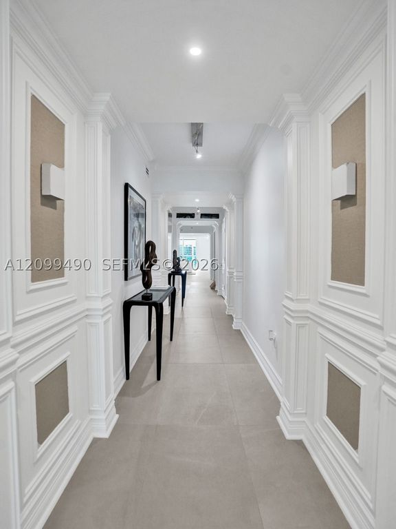 Image 20 of property listing at 3201 NE 183rd St 1502, Aventura, FL 33160