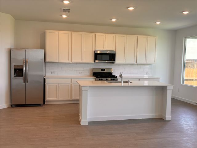 14848 Bigelow Street, Pilot Point, TX 76258