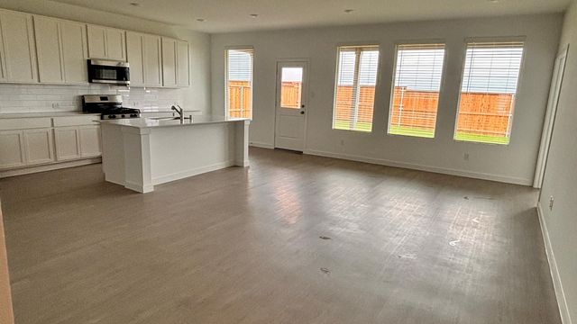 14848 Bigelow Street, Pilot Point, TX 76258