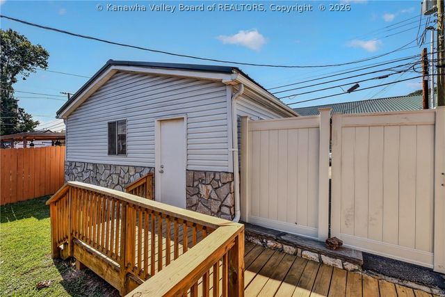 4513 Noyes Avenue Se, Charleston, WV 25304