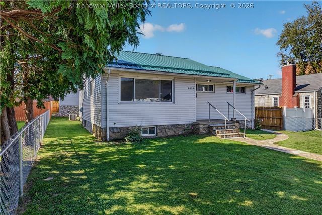 4513 Noyes Avenue Se, Charleston, WV 25304
