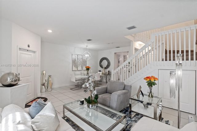 21018 NE 8th Ave 21018, Miami, FL 33179