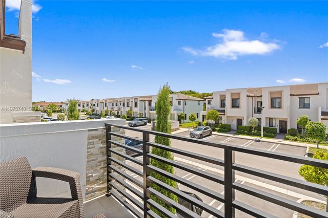 21018 NE 8th Ave 21018, Miami, FL 33179