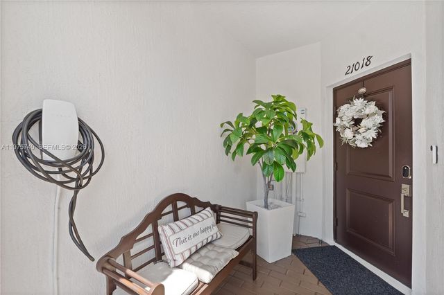 21018 NE 8th Ave 21018, Miami, FL 33179