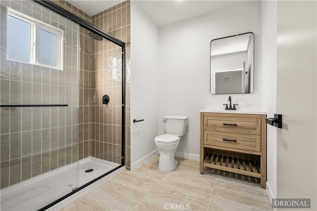 Image 20 of property listing at 501 S Pearl, Compton, CA 90221