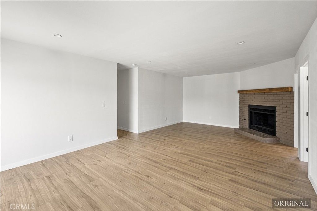 Image 22 of property listing at 501 S Pearl, Compton, CA 90221