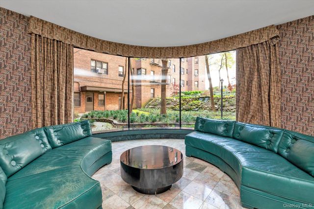 69-10 Yellowstone Boulevard 210, Forest Hills, NY 11375