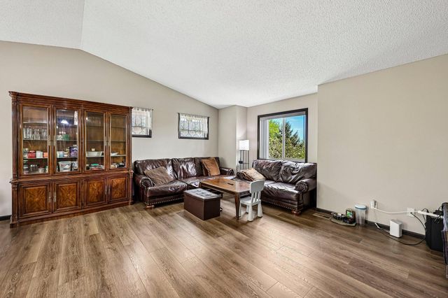 17640 89th Avenue N, Maple Grove, MN 55311