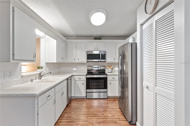 9668 SW 94TH COURT A, Ocala, FL 34481