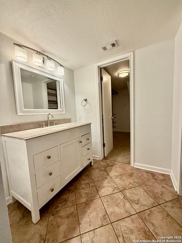 4322 Muirfield, San Antonio, TX 78229