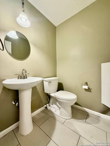 4322 Muirfield, San Antonio, TX 78229