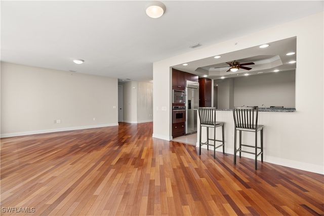 455 Cove Tower DR 1703, Naples, FL 34110