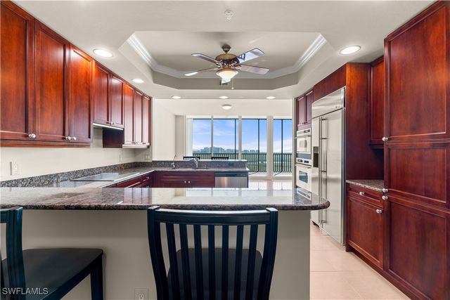 455 Cove Tower DR 1703, Naples, FL 34110