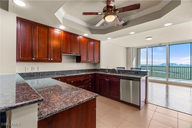 455 Cove Tower DR 1703, Naples, FL 34110