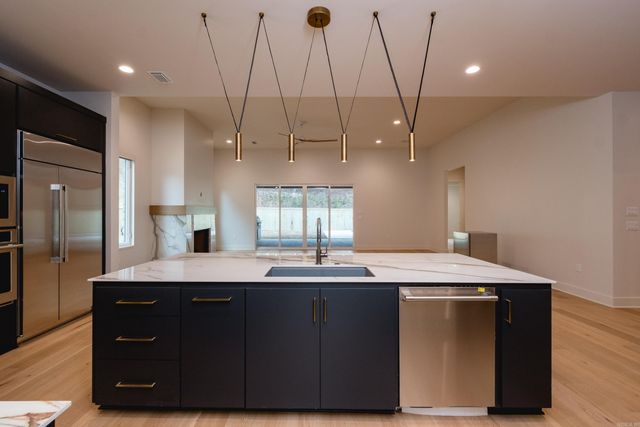 220 Abington Circle, Little Rock, AR 72223