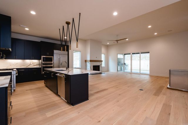 220 Abington Circle, Little Rock, AR 72223