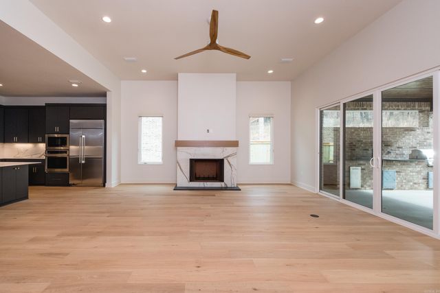 220 Abington Circle, Little Rock, AR 72223