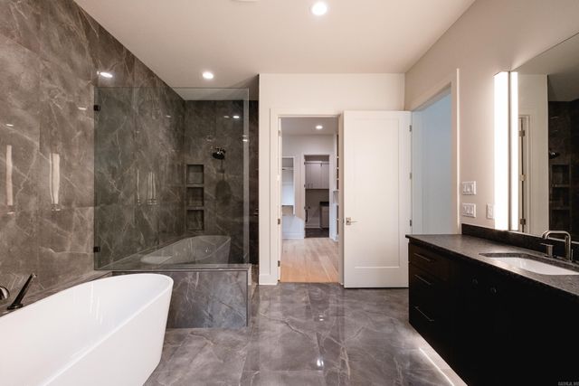 220 Abington Circle, Little Rock, AR 72223