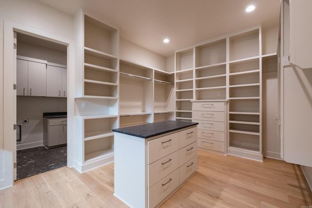 220 Abington Circle, Little Rock, AR 72223