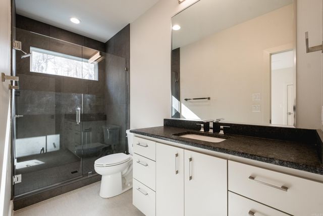 220 Abington Circle, Little Rock, AR 72223