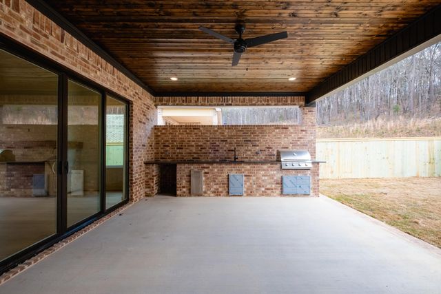 220 Abington Circle, Little Rock, AR 72223