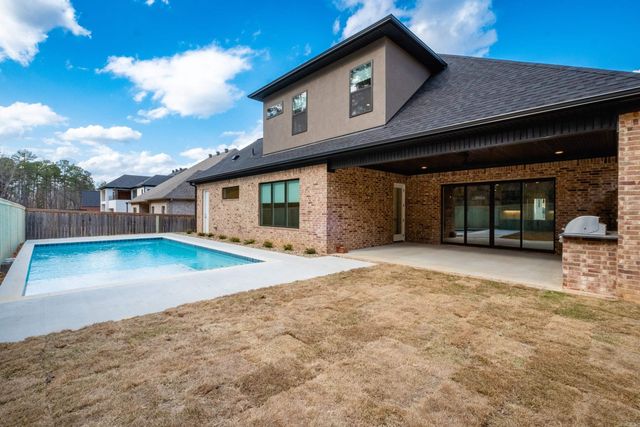 220 Abington Circle, Little Rock, AR 72223