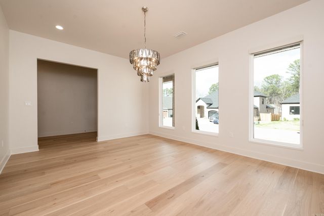 220 Abington Circle, Little Rock, AR 72223