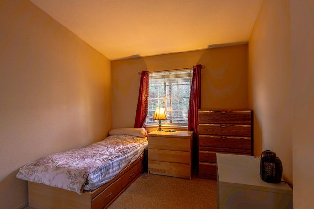 4814 Courtland Ln, Carmichael, CA 95608