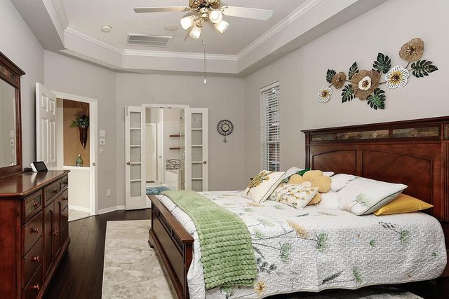62 N Linton Ridge Cir, The Woodlands, TX 77382