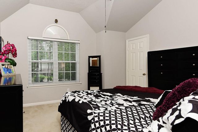 62 N Linton Ridge Cir, The Woodlands, TX 77382