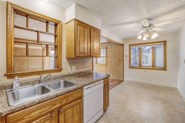 2196 Howard Court, Saint Paul, MN 55119