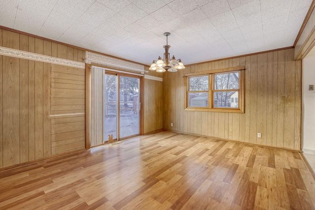 2196 Howard Court, Saint Paul, MN 55119