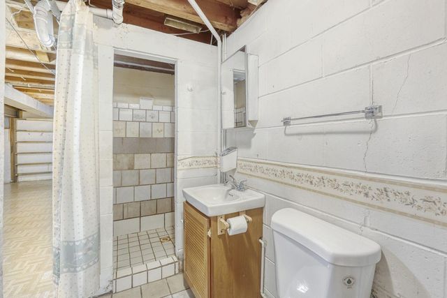 2196 Howard Court, Saint Paul, MN 55119