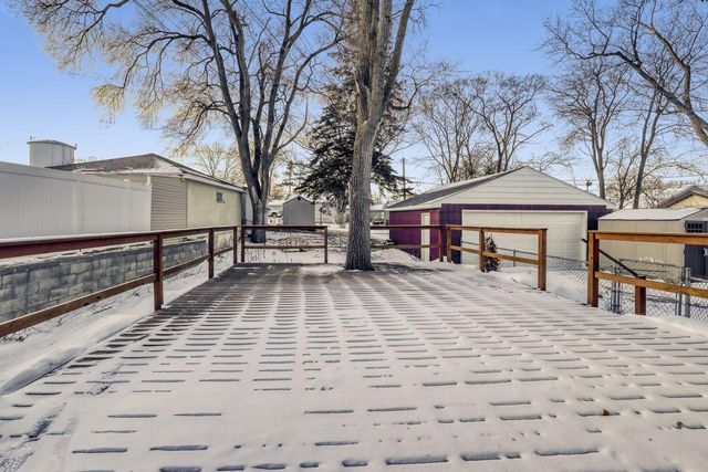 2196 Howard Court, Saint Paul, MN 55119