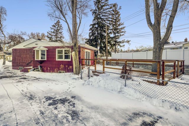 2196 Howard Court, Saint Paul, MN 55119