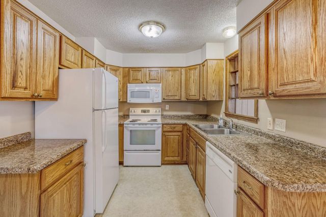 2196 Howard Court, Saint Paul, MN 55119