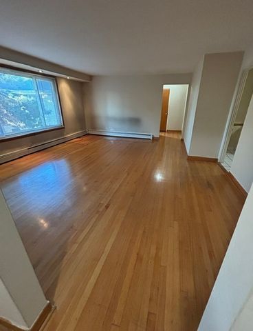 1531 Bonnie Brae Place 7, River Forest, IL 60305