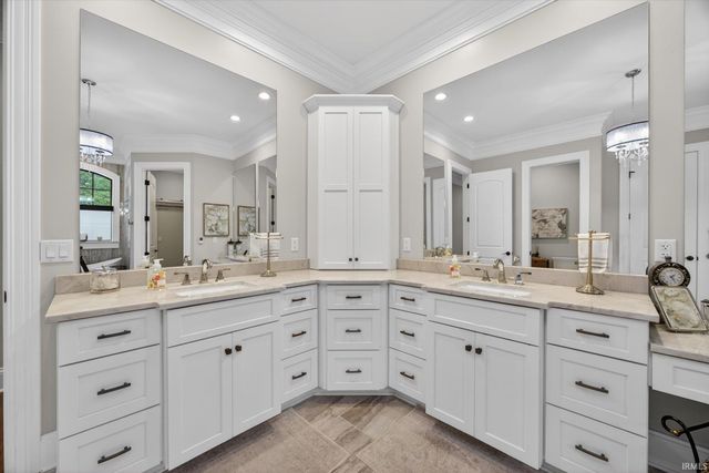 3568 E Saddlebrook Lane, Bloomington, IN 47401