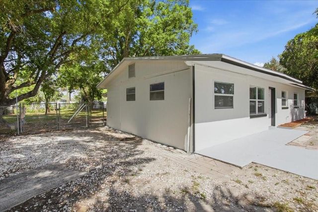710 FIESTA LANE, Altamonte Springs, FL 32714