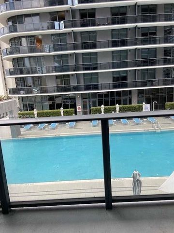 45 SW 9th St 1007, Miami, FL 33130