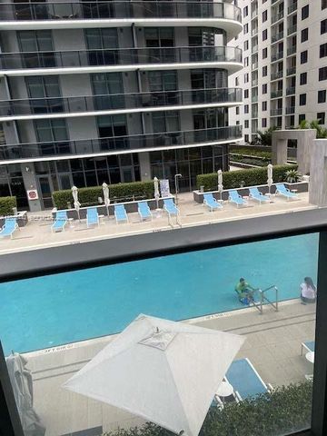45 SW 9th St 1007, Miami, FL 33130