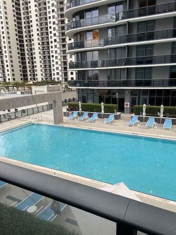 45 SW 9th St 1007, Miami, FL 33130