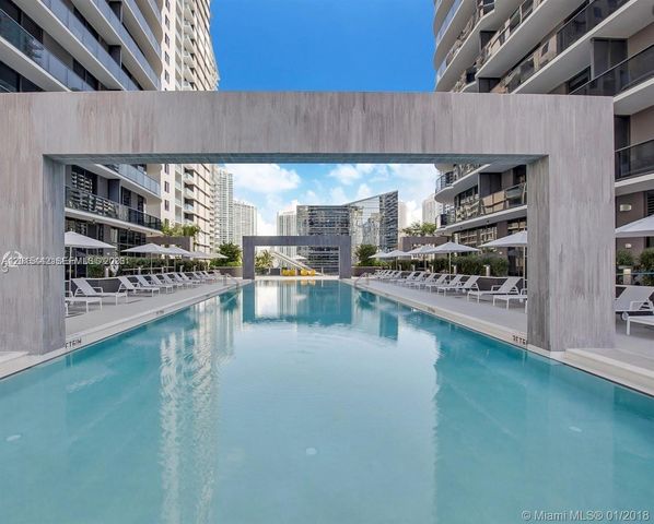 45 SW 9th St 1007, Miami, FL 33130